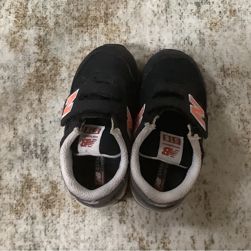 New Balance Black and Red Sneakers with Velcro Closure